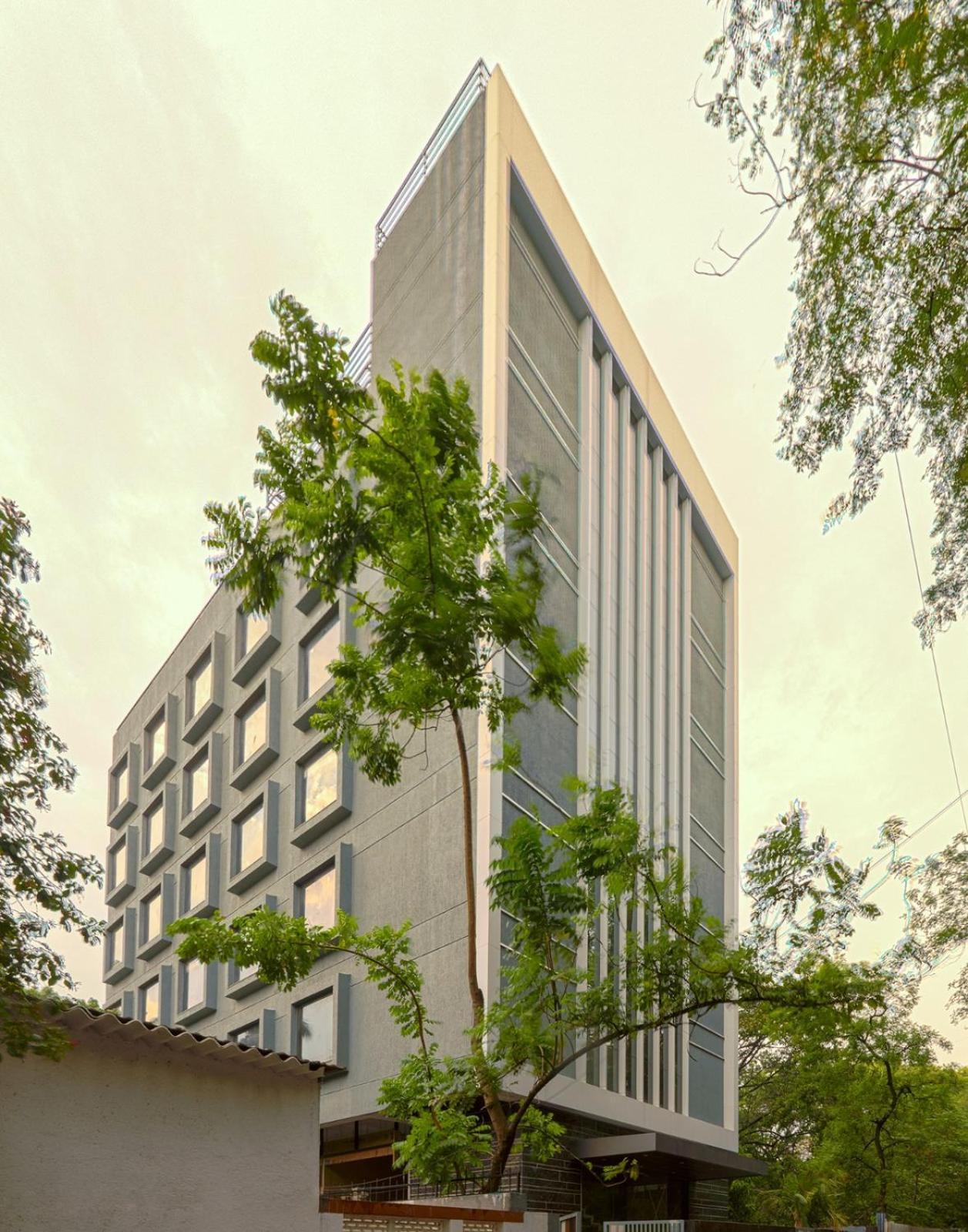 Magnus Nexstar Suites Kalyani Nagar Pune Exterior photo
