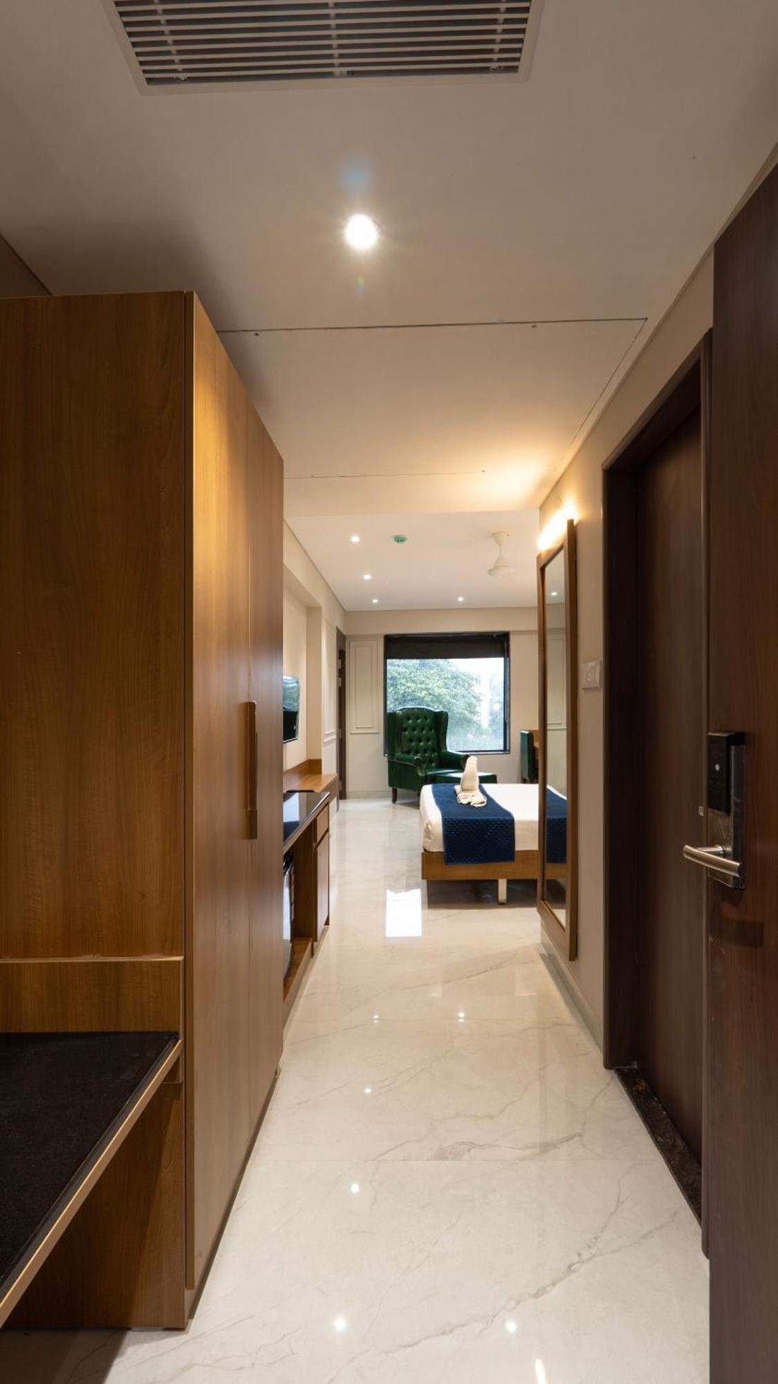 Magnus Nexstar Suites Kalyani Nagar Pune Exterior photo